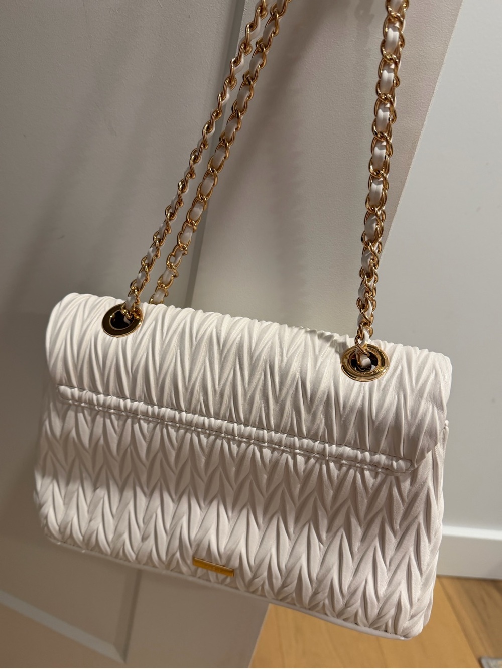 ALDO Simkee Quilted Cream Chain Shoulder Bag - Picture 3 of 7